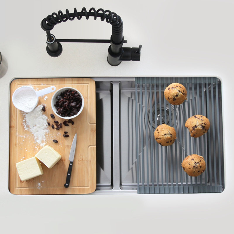 Stylish 32"L x 19"W Double Basin Undermount Kitchen Sink with Grids